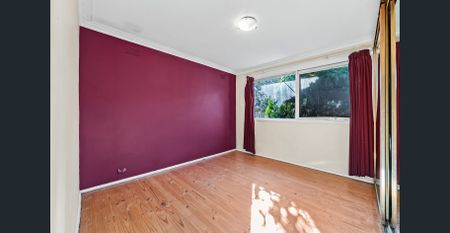 Generous Living in a Loved Local Pocket - Photo 4