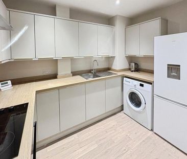 2 bedroom flat to rent - Photo 6