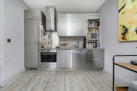 Whitechapel High Street, Aldgate, E1 - Photo 5