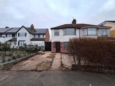 Osborne Road, Hornchurch RM11, London - Photo 5