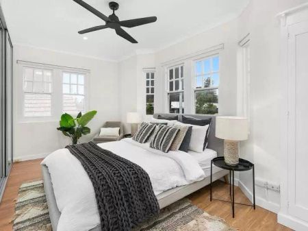 Apartment with 2 bedrooms & 1 bathroom - Photo 3