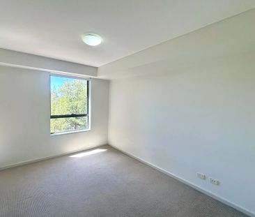 Modern Studio Apartment in Prime Hurstville Location - Photo 3