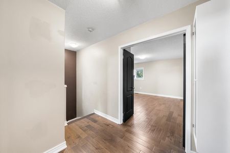 For Lease - 1821 Lamstone Street Unit# Upper, Innisfil, Ontario - Photo 2