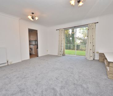 2 bedroom flat to rent, - Photo 2