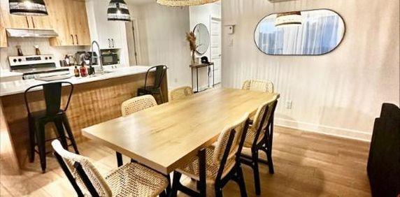 Très grand logement 4 1/2 2 salles de bain à louer pour le 1er mars 2026 - Photo 2