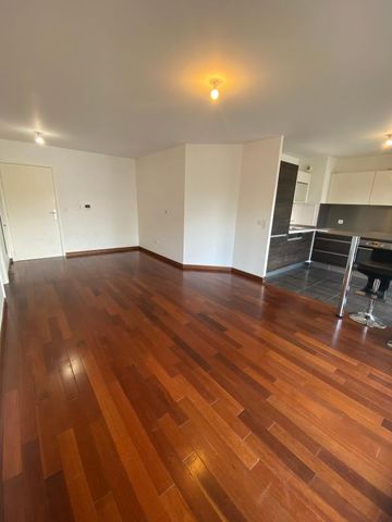 Location Appartement 3 pièces 67m² ISSY LES MOULINEAUX 92130 - Photo 2