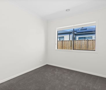 Brand New Family Home - Photo 1