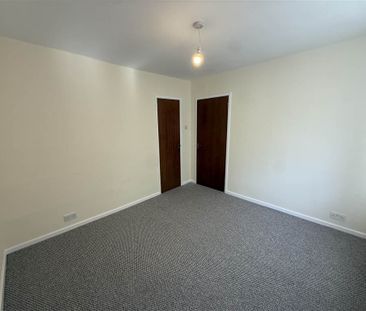 4 Glenshesk Park, Belfast , BT17 9BA - Photo 5