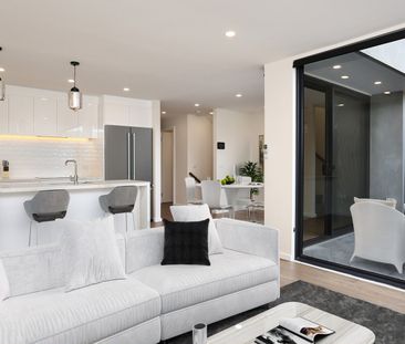 2/4 Dickens Street, Richmond VIC 3121 - Photo 2