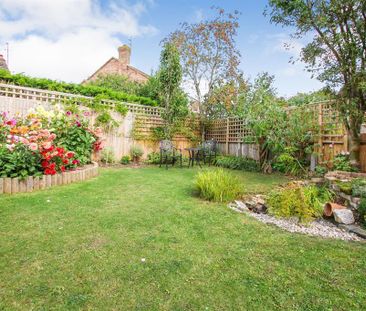 3 bedroom semi-detached house to rent - Photo 5