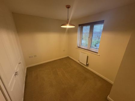 2 bedroom end of terrace house to rent - Photo 3