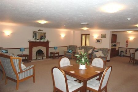 1 bedroom retirement property to rent - Photo 2