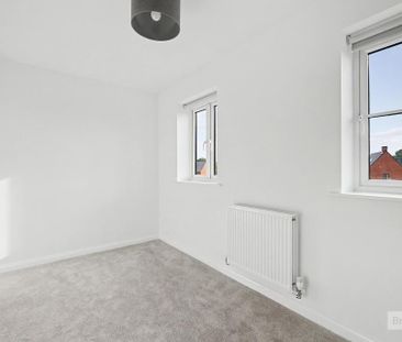 2 bedroom semi-detached house to rent - Photo 4