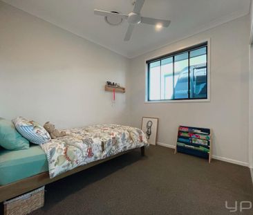 Where grown-up practicality meets “weekend-ready” personality - Photo 5