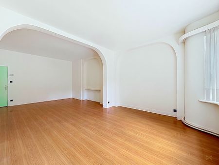 Gelijkvloerse verdieping met één slaapkamer in Bruxelles - Photo 5