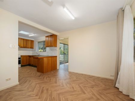 Spacious Family Home - Photo 4