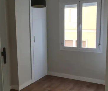 Piso de alquiler en Calle Calle Martínez Campos, Ensanche Centro - ... - Photo 1