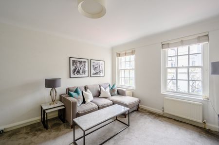 A contemporary two-bedroom apartment set on the first floor in Chelsea, London SW3 - Photo 2