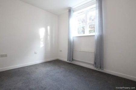 2 bedroom property to rent in Worcester - Photo 2