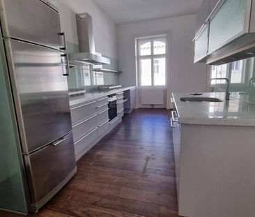 Klassische Altbauwohnung im Stadtzentrum, 3 Schlafzimmer, 4.Liftstock - Foto 4