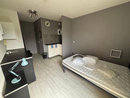 Location Appartement 1 pièce 16m² TOULOUSE 31300 - Photo 2