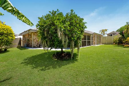 For Lease: Charming Family Home in Peaceful Edens Landing with Solar Panel Installed! - Photo 5