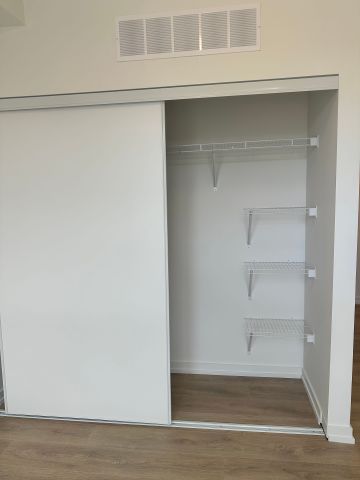 For Lease - 26 Lytham Green Circle Unit# 13, Newmarket, Ontario - Photo 2