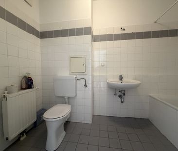 Kompakte 2- Zimmer Altbauwohnung | befristet | ab sofort - Photo 4