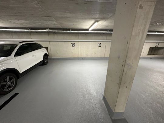 „Top-Lage! 2-Zimmer mit Balkon & Schlossbergblick und dazugehörigen Stellplatz ab 12/25“ - Foto 1