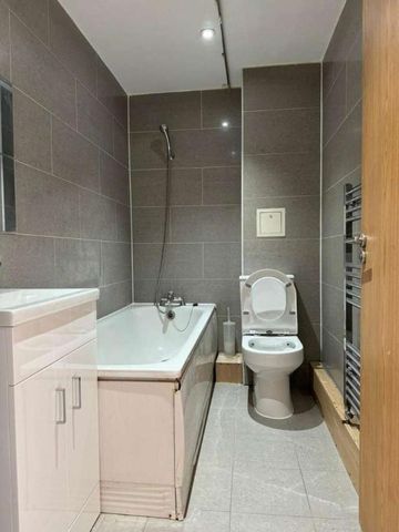 Goodmayes Road, Ilford, IG3 - Photo 3