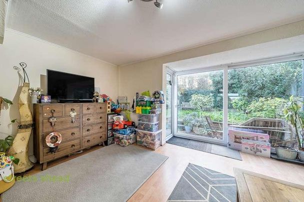 Wedgwood Way, London, SE19 - Photo 1