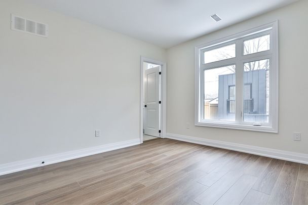 For Lease - 39 Fifteenth Street Unit# 1, Toronto, Ontario - Photo 1
