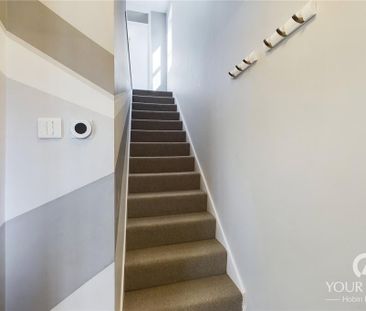 2 bedroom end of terrace house to rent - Photo 2