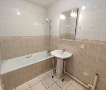 Location Appartement 2 pièces 55m² - Photo 5