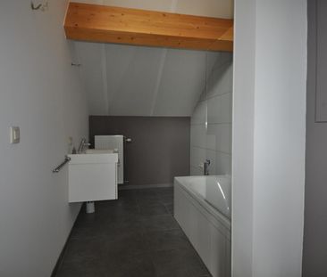 Studio met badkamer, keuken en terras. - Foto 6