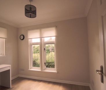 4 bedroom detached house to rent - Photo 6