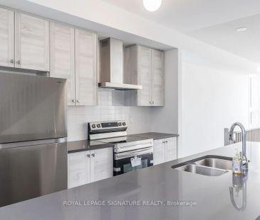 Condo Townhouse For Lease | S9052425 - Photo 4