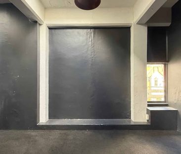 Spacious 4-Bedroom Apartment in the Heart of Te Aro - Photo 4