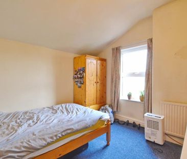 Seymour Avenue, Bishopston - Photo 1
