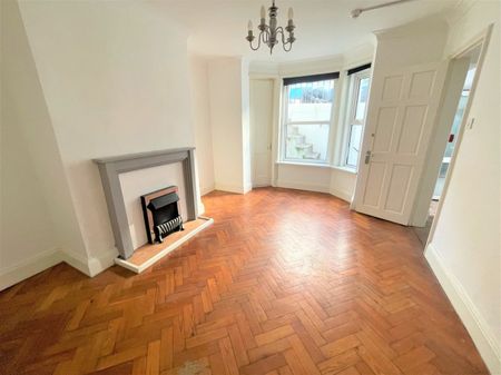 A 2 Bedroom Flat Instruction to Let in Hastings - Photo 5