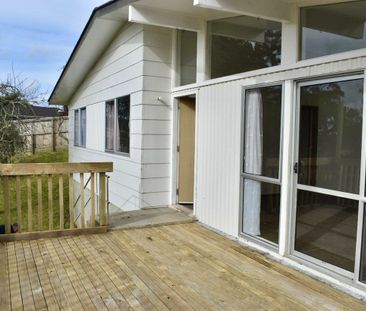 3 Garton Drive, Massey - Photo 3