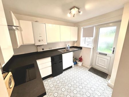 2 bedroom apartment to rent - Photo 3