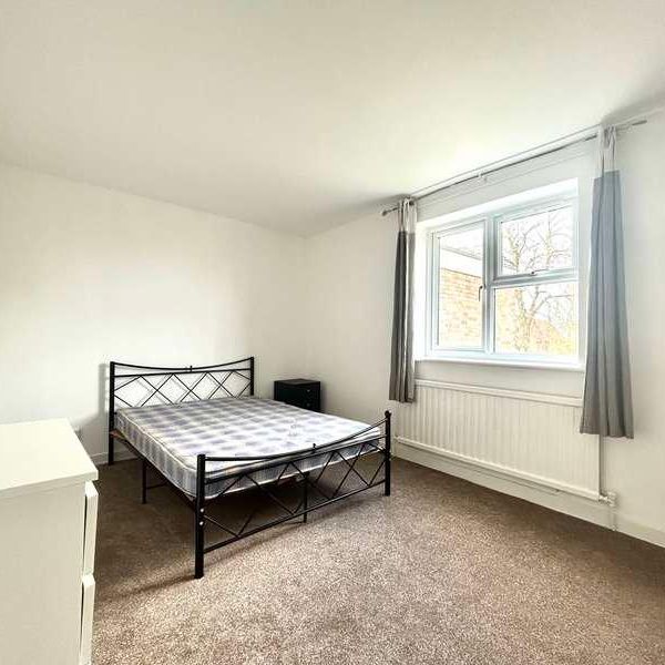 Malvern Court, Addington Road, Reading, Berkshire, RG1 - Photo 1