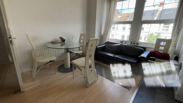 2 bedroom flat to rent - Photo 1