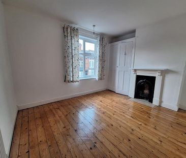 2 bedroom terraced house to rent - Photo 2