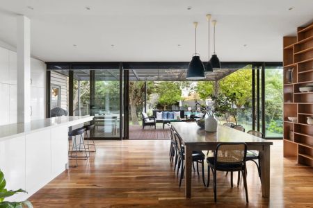 BEACHSIDE ESTATE LIVING WITH BAY VIEWS & RESORT ENTERTAINING 6-12 MONTH LEASE OPTION - Photo 5