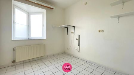 Instapklaar en budgetvriendelijk appartement in hartje Lanaken - Photo 2