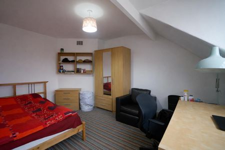 2 Orme View - Photo 3