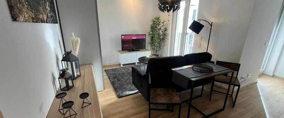Exklusive 1-Zimmer Wohnung mit Balkon - Foto 1