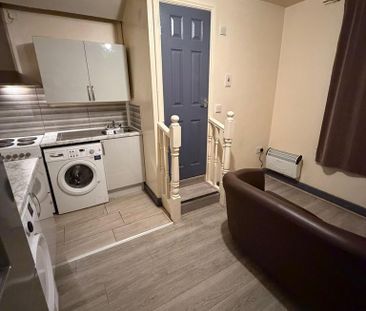 1 bedroom flat to rent - Photo 6
